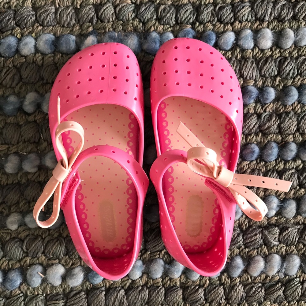 New! Mini Melissa Furadinha x Mary Jane